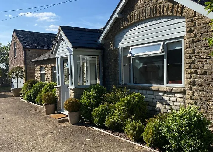 Old Farmhouse Cottage